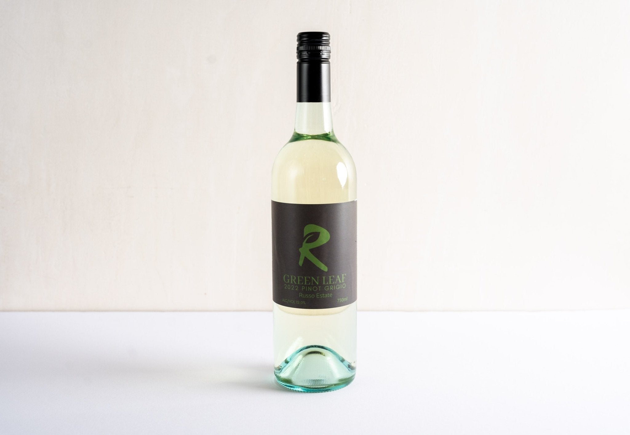 pinot grigio white wine bottle, front facing