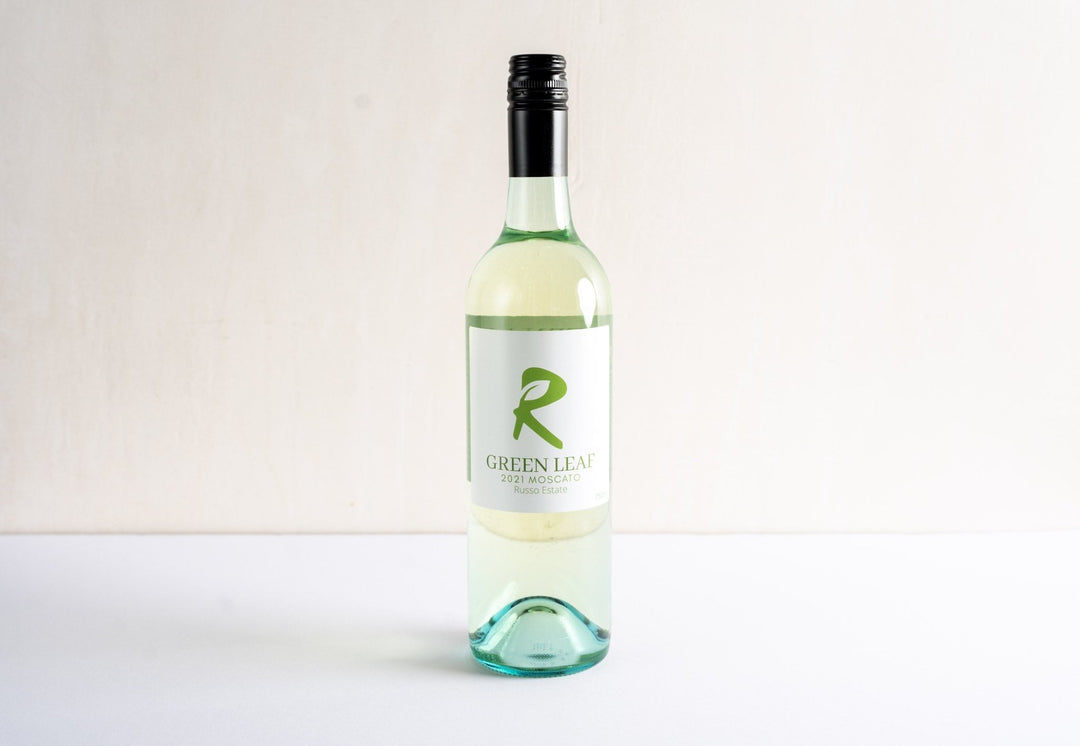 Greenleaf White Wine Moscato, front facing